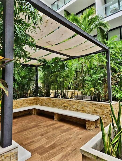 Stunning 1 Bdrm Condo Gym-Pool 10 Min To The Beach & Quinta Av Playa del Carmen Ngoại thất bức ảnh